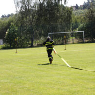 Hasičské závody na hřišti v Dolních Jirčanech 26.5.2012